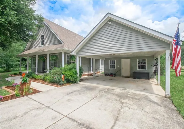 4th image of 73566 Chapman Dr, Abita Springs, LA 70420 | MLS# 2566403