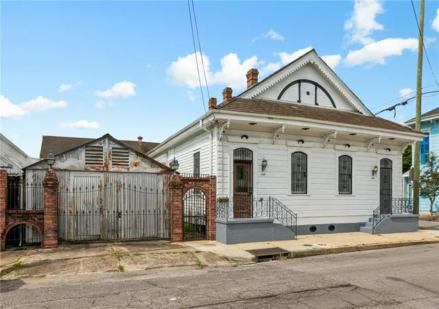 Homes for sale in New Orleans, LA | 4102 Dauphine St, New Orleans, LA 70117 | MLS# 2565977