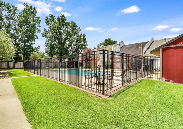 23rd image of 305 Halcott Dr #113, Lafayette, LA 70503 | MLS# 2565892