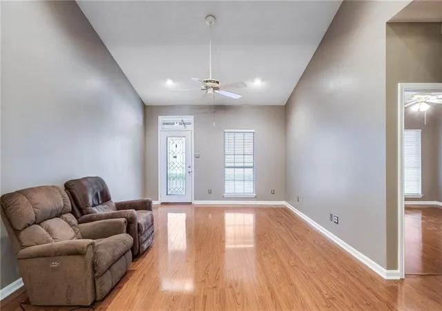 Photo 4 of Townhouse for sale at 305 Halcott Dr #113, Lafayette, LA 70503 | MLS# 2565892 | Listing updated on 2026-08-28