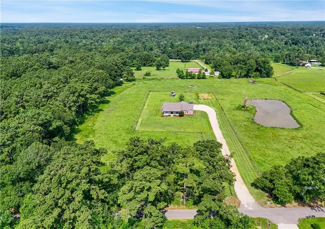 4th image of 81265 Jim Sharp Rd, Covington, LA 70435 | MLS# 2566153
