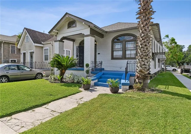 Homes for sale in New Orleans, LA | 2100 St Denis St, New Orleans, LA 70122 | MLS# 2566291
