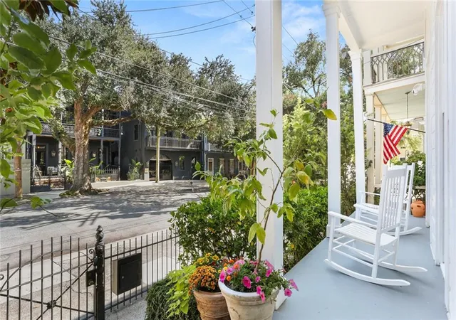 Photo 3 of Single family home for sale at 1615 Prytania St, New Orleans, LA 70130 | MLS# 2566185 | Listing updated on 2026-07-13