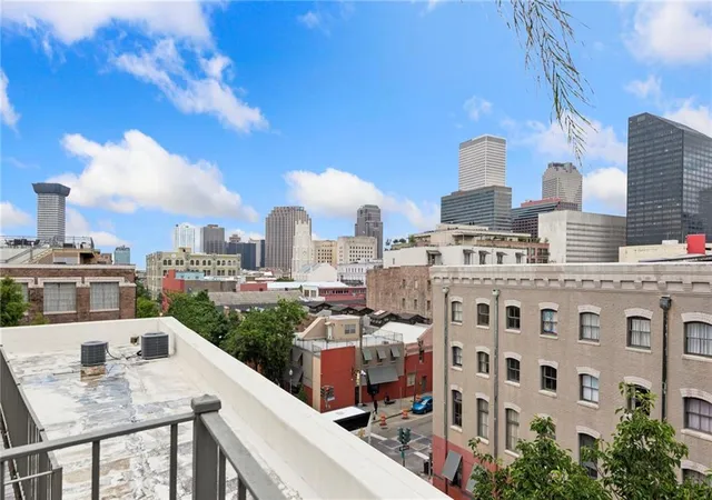 2nd image of 330 Julia St #203, New Orleans, LA 70130 | MLS# 2566452