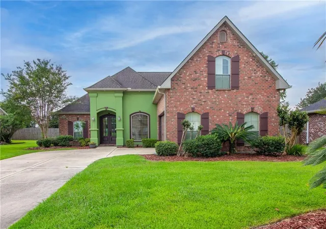 Photo 1 of Single family home for sale at 216 Oxbow Dr, La Place, LA 70068 | MLS# 2566336 | Listing updated on 2026-07-07