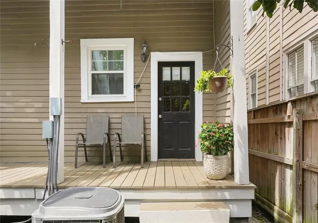 2nd image of 3922 Cleveland Ave, New Orleans, LA 70119