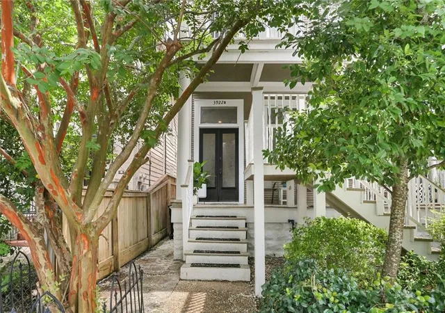 1st image of 3922 Cleveland Ave #B, New Orleans, LA 70119 | MLS# 2566449