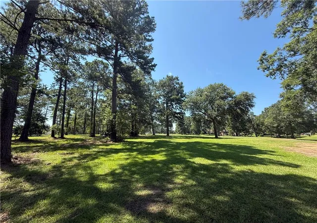 3rd image of 7237 The Woods Ave, Abita Springs, LA 70420 | MLS# 2566376
