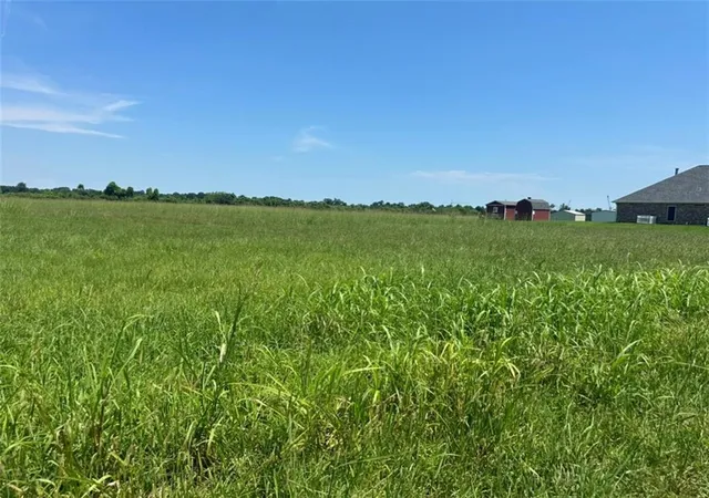 Photo 3 of Land for sale at Lot 8 Willswood Ln, Westwego, LA 70094 | MLS# 2565744 | Listing updated on 2026-07-11