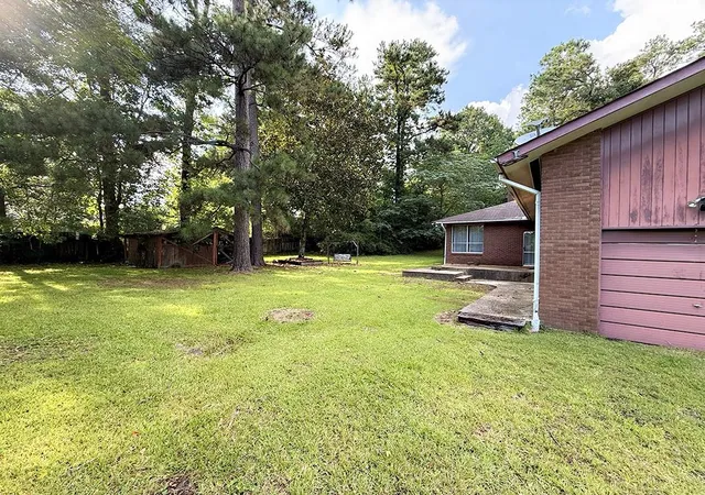 2nd image of 203 Camellia Rd, Bogalusa, LA 70427 | MLS# 2566193