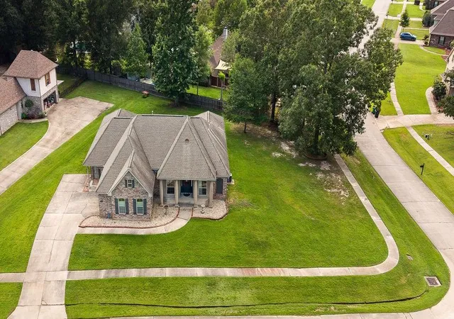 2nd image of 1311 Avenue Des Marquis Avenue, Covington, LA 70433 | MLS# 2565825