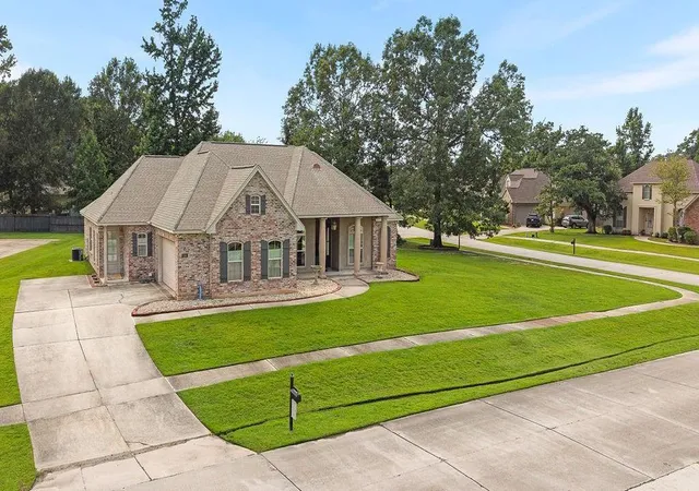 3rd image of 1311 Avenue Des Marquis Avenue, Covington, LA 70433 | MLS# 2565825