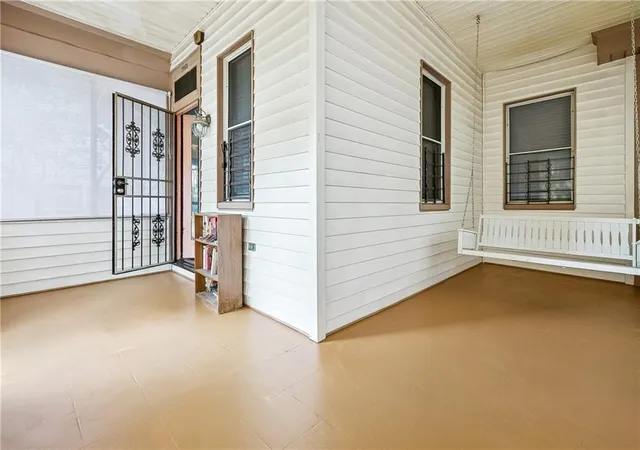 2nd image of 2905 St Bernard Ave, New Orleans, LA 70119 | MLS# 2565464