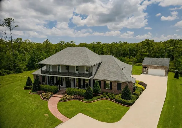Photo 3 of Single family home for sale at 464 Arbor View Dr, Slidell, LA 70461 | MLS# 2566648 | Listing updated on 2026-07-10