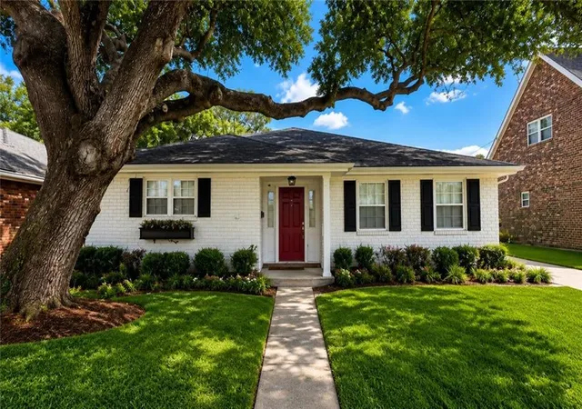 1st image of 1141 Beverly Garden Dr, Metairie, LA 70002 | MLS# 2566656
