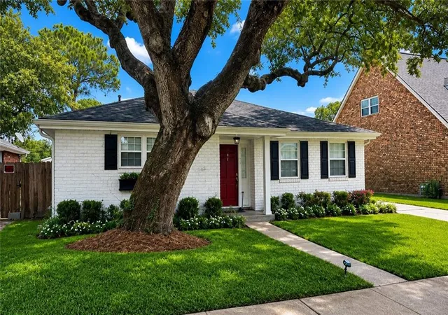 4th image of 1141 Beverly Garden Dr, Metairie, LA 70002 | MLS# 2566656