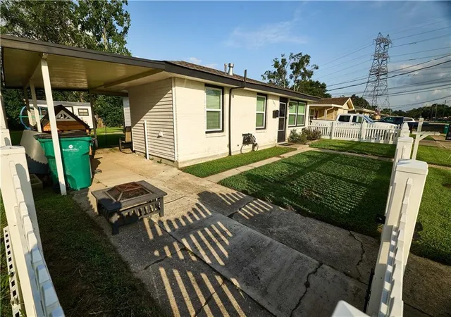Photo 3 of Single family home for sale at 1741 Bonnie Ann Dr, Marrero, LA 70072 | MLS# 2565837 | Listing updated on 2026-07-29