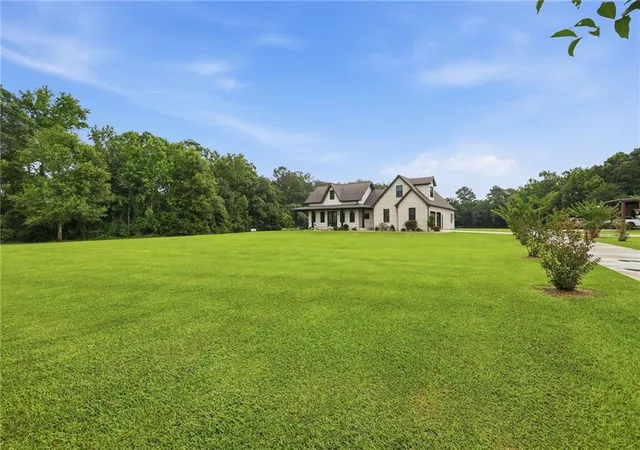 3rd image of 59 Dale View Dr, Carriere, MS 39426 | MLS# 2563969