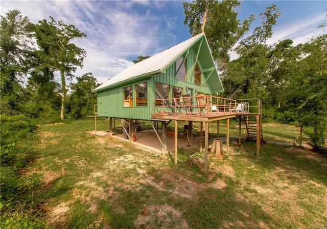Homes for sale in Ponchatoula, LA | 23579 Fletcher Isle Rd, Ponchatoula, LA 70454 | MLS# 2566327