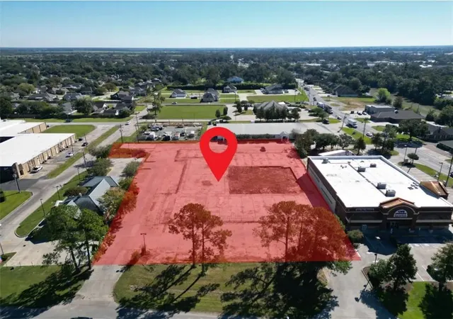Photo 2 of Land for sale at 203 N Canal Blvd, Thibodaux, LA 70301 | MLS# 2566547 | Listing updated on 2026-07-08