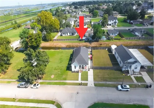 21st image of 2009 Center St, Arabi, LA 70032 | MLS# 2566774