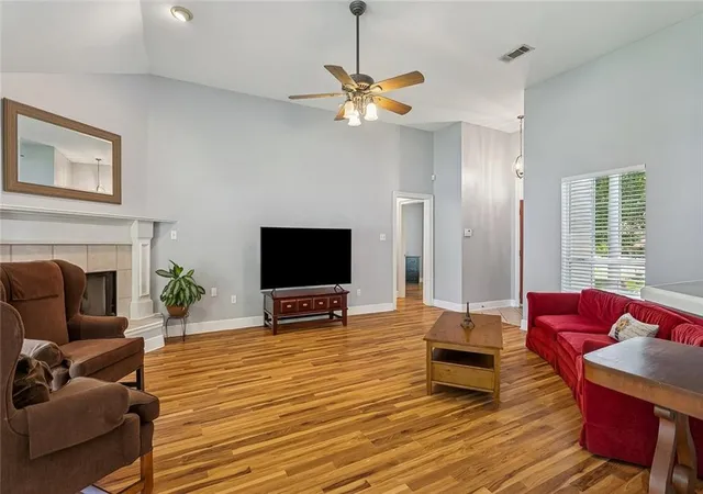 Photo 3 of Single family home for sale at 70220 7th Street, Covington, LA 70433 | MLS# 2564881 | Listing updated on 2026-09-01