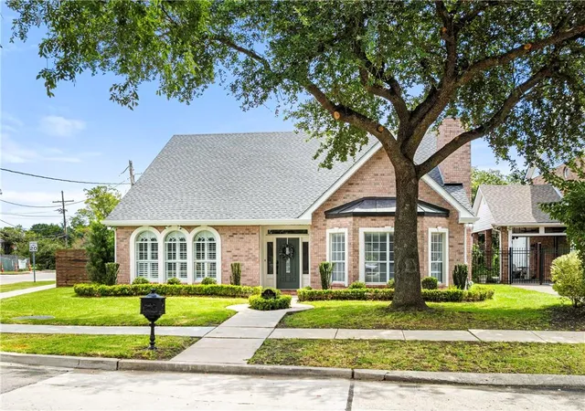 2nd image of 1 Veeda Ct, River Ridge, LA 70123 | MLS# 2566823
