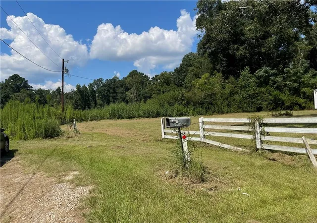 Photo 2 of Single family home for sale at 12539 Young Ln, Amite, LA 70422 | MLS# 2566832 | Listing updated on 2026-07-09