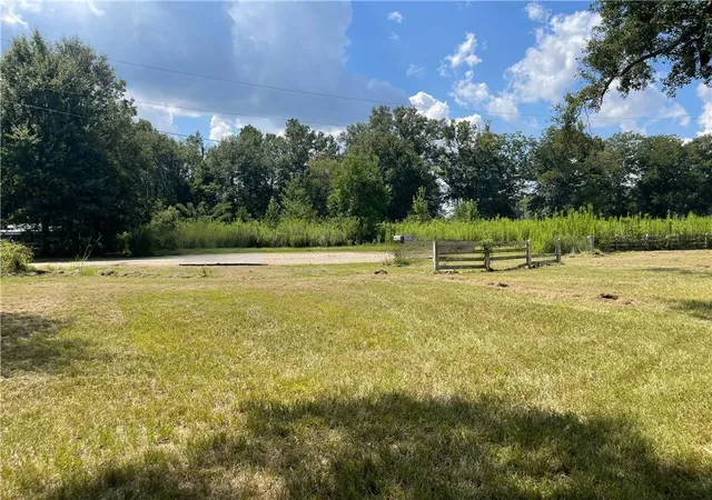 Photo 3 of Single family home for sale at 12539 Young Ln, Amite, LA 70422 | MLS# 2566832 | Listing updated on 2026-07-09