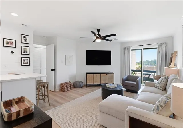 Homes for sale in Metairie, LA | 420 Metairie Hammond Hwy #231, Metairie, LA 70005 | MLS# 2566727