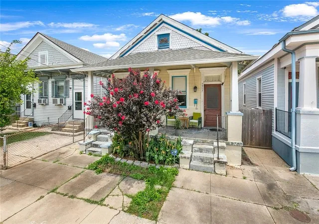 2nd image of 3917 19 Toulouse St, New Orleans, LA 70119 | MLS# 2566462