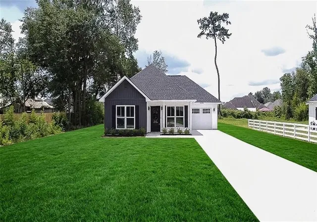 Homes for sale in Hammond, LA | 17188 E Park Ave, Hammond, LA 70403 | MLS# 2566909