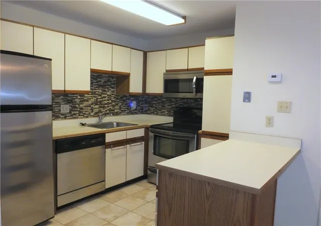 Homes for sale in Metairie, LA | 420 Metairie Hammond Hwy #229, Metairie, LA 70005 | MLS# 2565209
