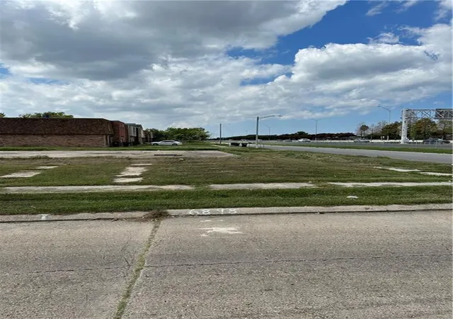 1st image of 6898 Parc Brittany Blvd, New Orleans, LA 70126 | MLS# 2566978