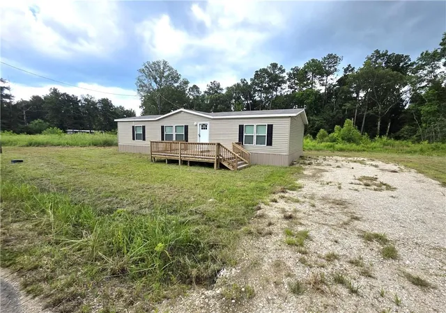 Photo 1 of Single family home for sale at 27302 Lakeview Ln, Holden, LA 70744 | MLS# 2566563 | Listing updated on 2026-07-09