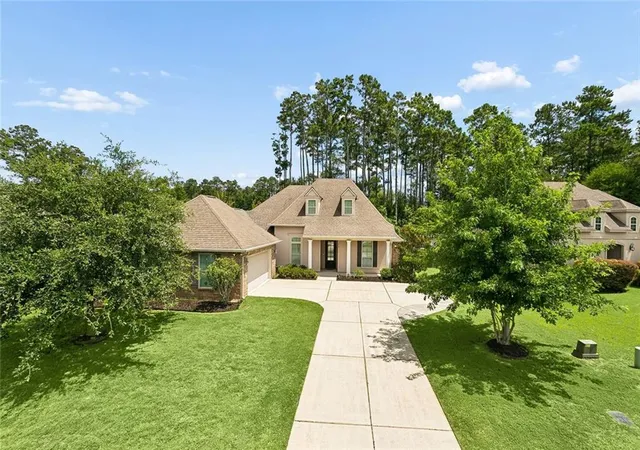 2nd image of 612 English Oak Dr, Madisonville, LA 70447 | MLS# 2566977