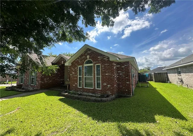 Photo 2 of Single family home for sale at 38 Cane Dr, La Place, LA 70068 | MLS# 2566868 | Listing updated on 2026-07-10