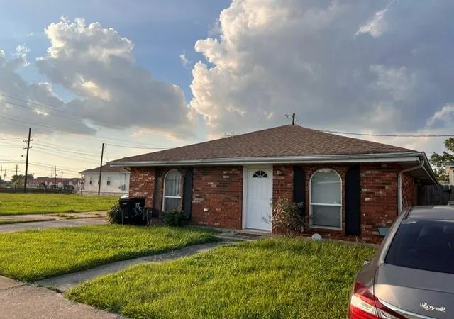 3rd image of 313 15 E Magnolia Dr, Chalmette, LA 70043 | MLS# 2566685