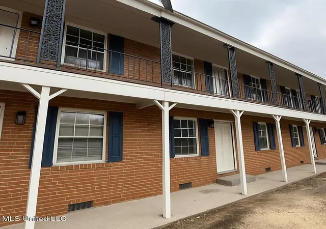 Homes for sale in Brookhaven, MS | 212 N Church St, Brookhaven, MS 39601 | MLS# 2567092