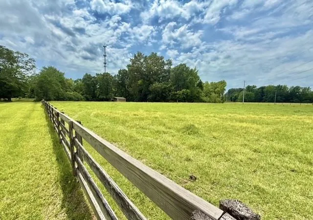 Homes for sale in Terry, MS | 840 I 55 South Frontage Rd, Terry, MS 39170 | MLS# 2567095