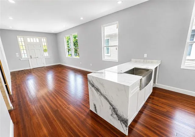 2nd image of 2220 Broadway St, New Orleans, LA 70118 | MLS# 2562625