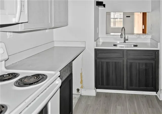 Homes for sale in Metairie, LA | 2301 Edenborn Ave #303, Metairie, LA 70001 | MLS# 2567094