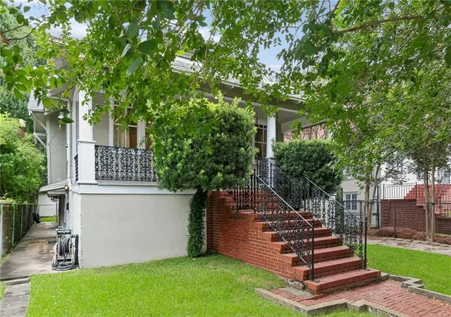 2nd image of 1620 Broadway St, New Orleans, LA 70118 | MLS# 2567108