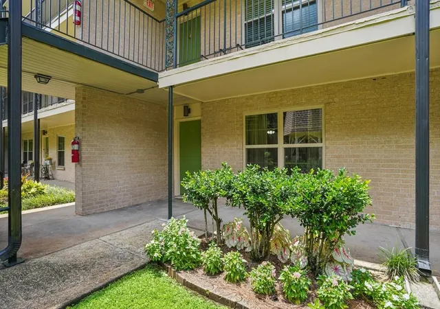 1st image of 2732 Whitney Pl #101, Metairie, LA 70002 | MLS# 2566439