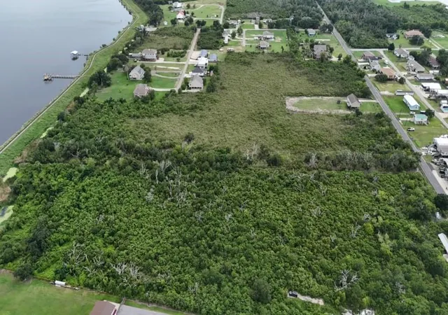 3rd image of 708,711,712 713 Jean Lafitte Blvd, Lafitte, LA 70067 | MLS# 2565302