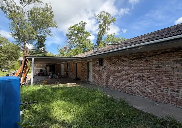 Photo 5 of Single family home for sale at 19516 Esterbrook Rd, Ponchatoula, LA 70454 | MLS# 2567097 | Listing updated on 2026-08-26