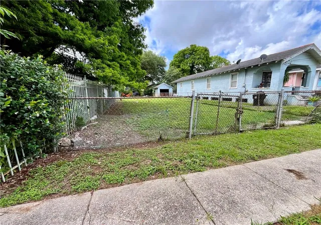 3rd image of 2752 Jonquil St, New Orleans, LA 70122 | MLS# 2565809