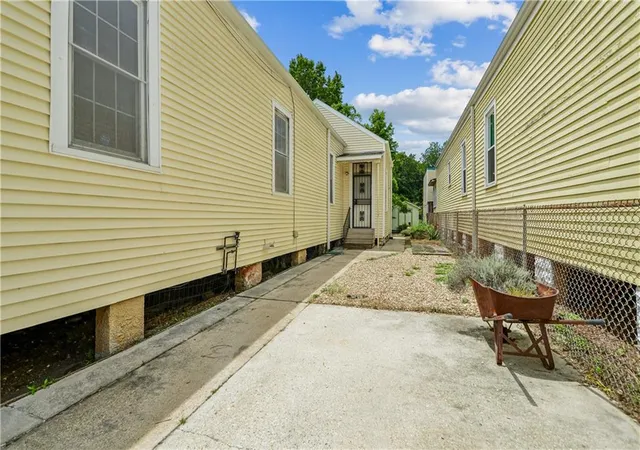 4th image of 319 S Murat St, New Orleans, LA 70119 | MLS# 2566718