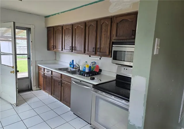 Homes for sale in Kenner, LA | 1911 Kansas Ave, Kenner, LA 70062 | MLS# 2567121