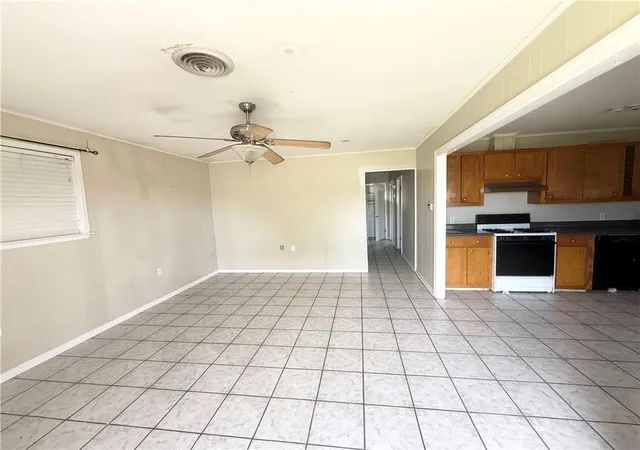 2nd image of 709 Lydia Ct, Marrero, LA 70072 | MLS# 2567153